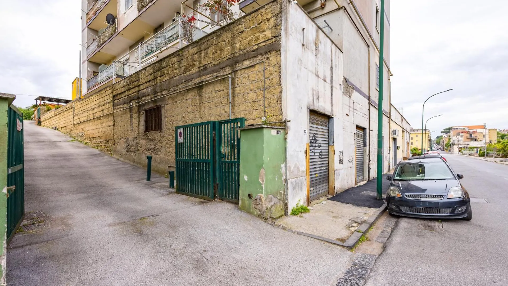 Domus Capodimonte Flat By Napoliapartments 0*, Naples Italy