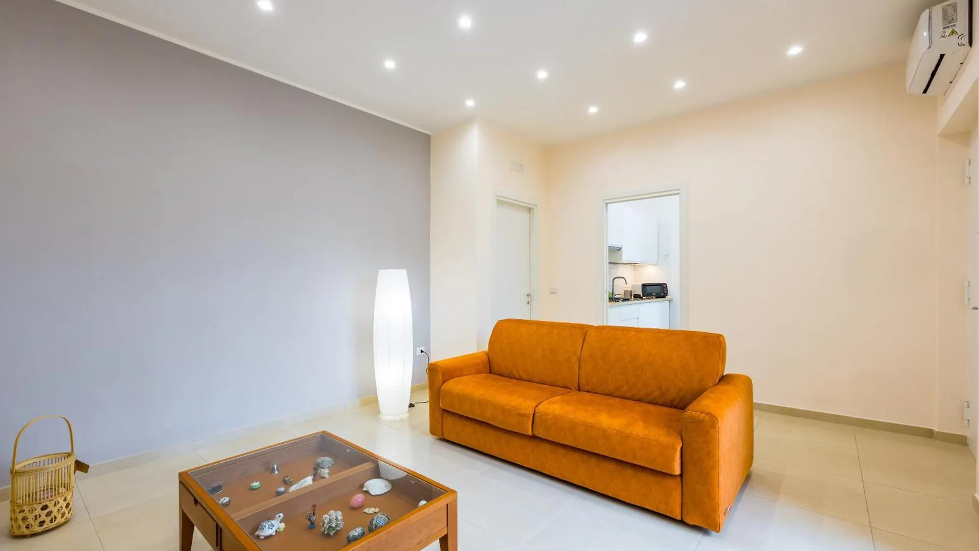 Domus Capodimonte Flat By Napoliapartments 0*, Naples Italy
