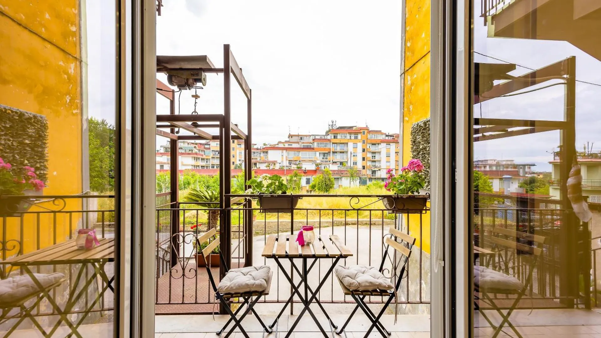 Domus Capodimonte Flat By Napoliapartments